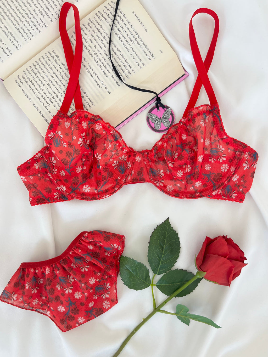 Butterfly Kırmızı Tül Çiçek Desenli Balenli Kapsız Fırfırlı Bralette Sütyen Tanga İç Çamaşırı Takımı Alt Üst 2 Parça