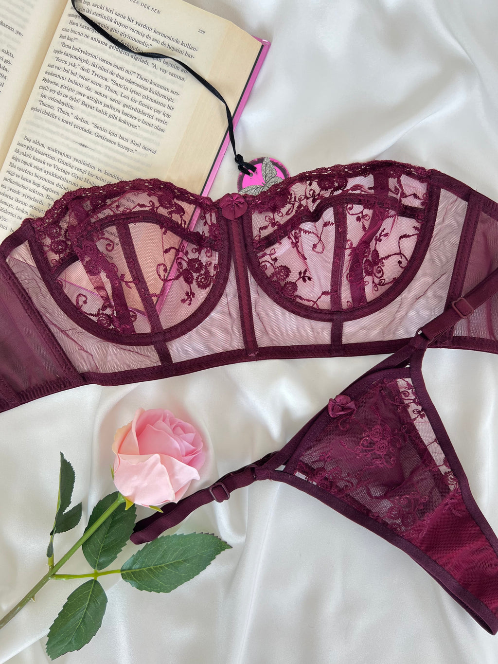 Candice Bordo Çiçek Desenli Brode İşlemeli Tek Renk Balenli Kapsız Askıları Çıkarılabilir Bralette Sütyen Tanga Alt Üst İç Çamaşırı Takımı 2 Parça