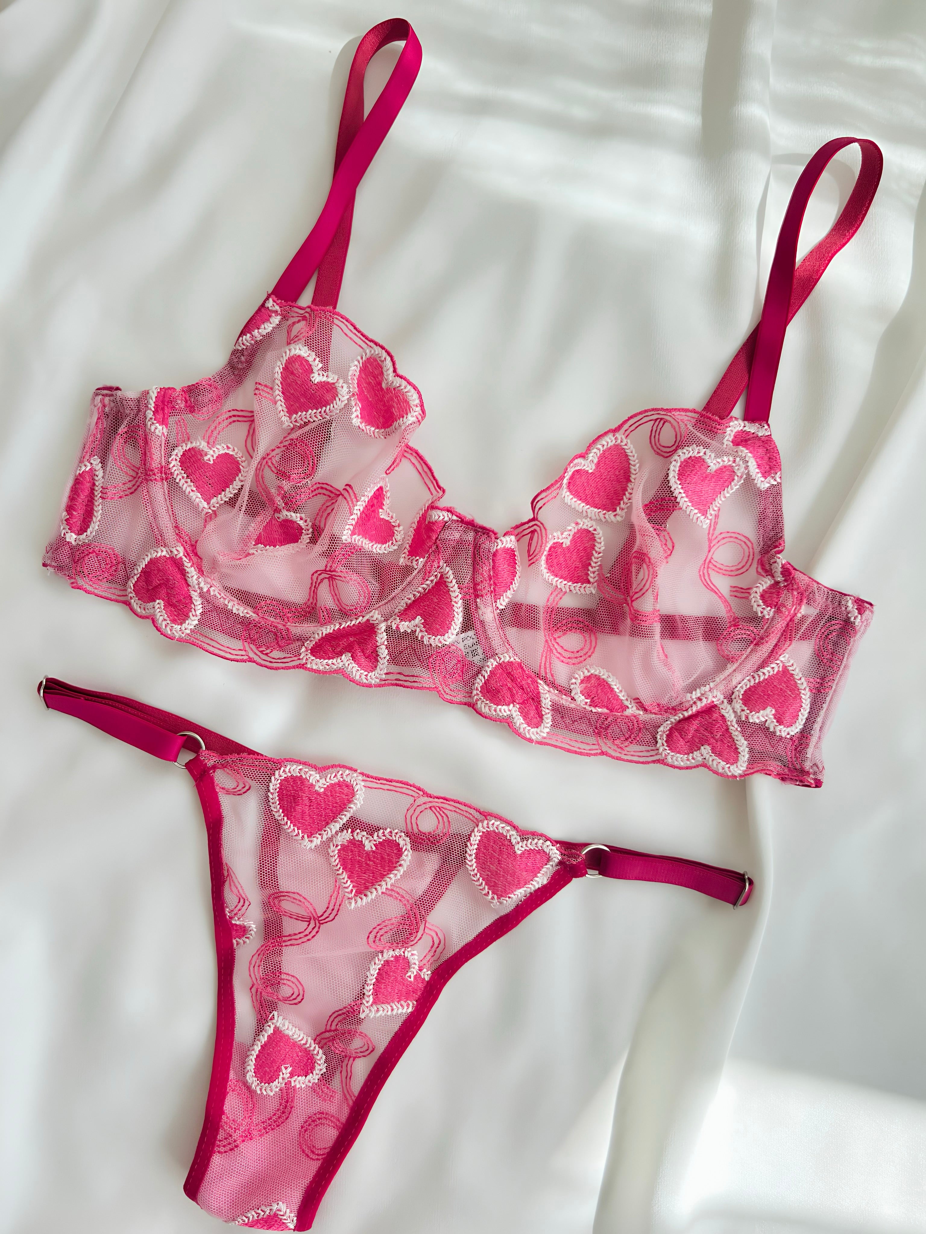Love in the Air Pembe Kalp Desenli İşlemeli Brode Kapsız Balenli Bralette Sütyen Tanga Alt Üst Çamaşırı Takımı 2 Parça