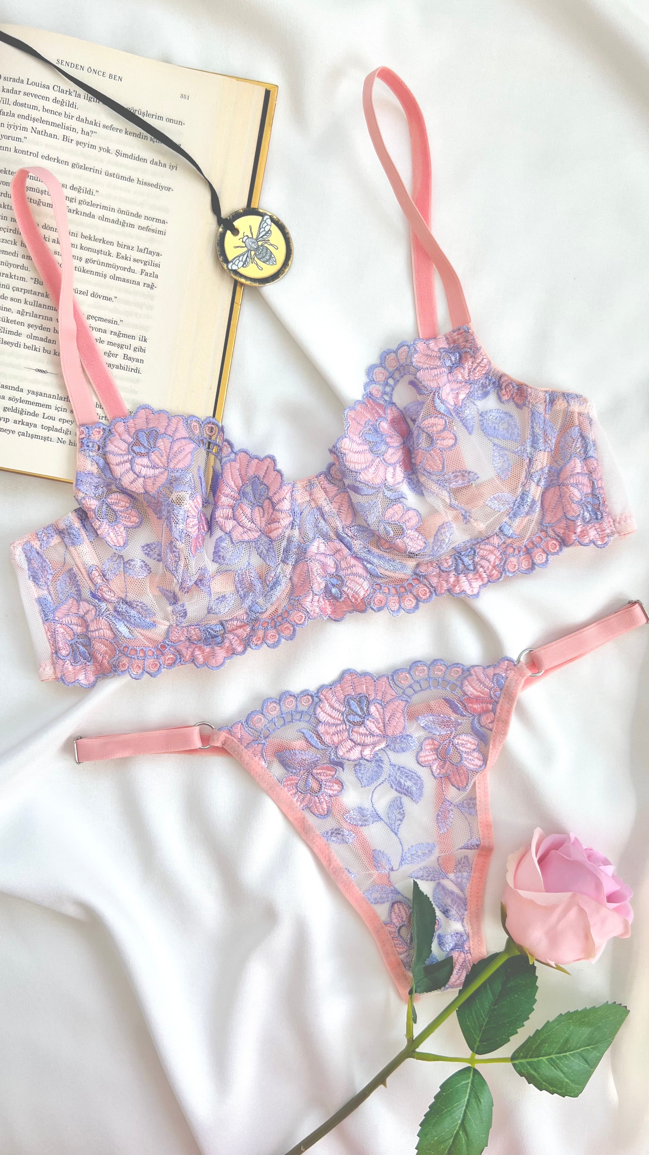 Romantic Zarif Çiçek Desenli İşlemeli Balenli Kapsız Bralette Sütyen Tanga Alt Üst İç Çamaşırı Takımı 2 Parça