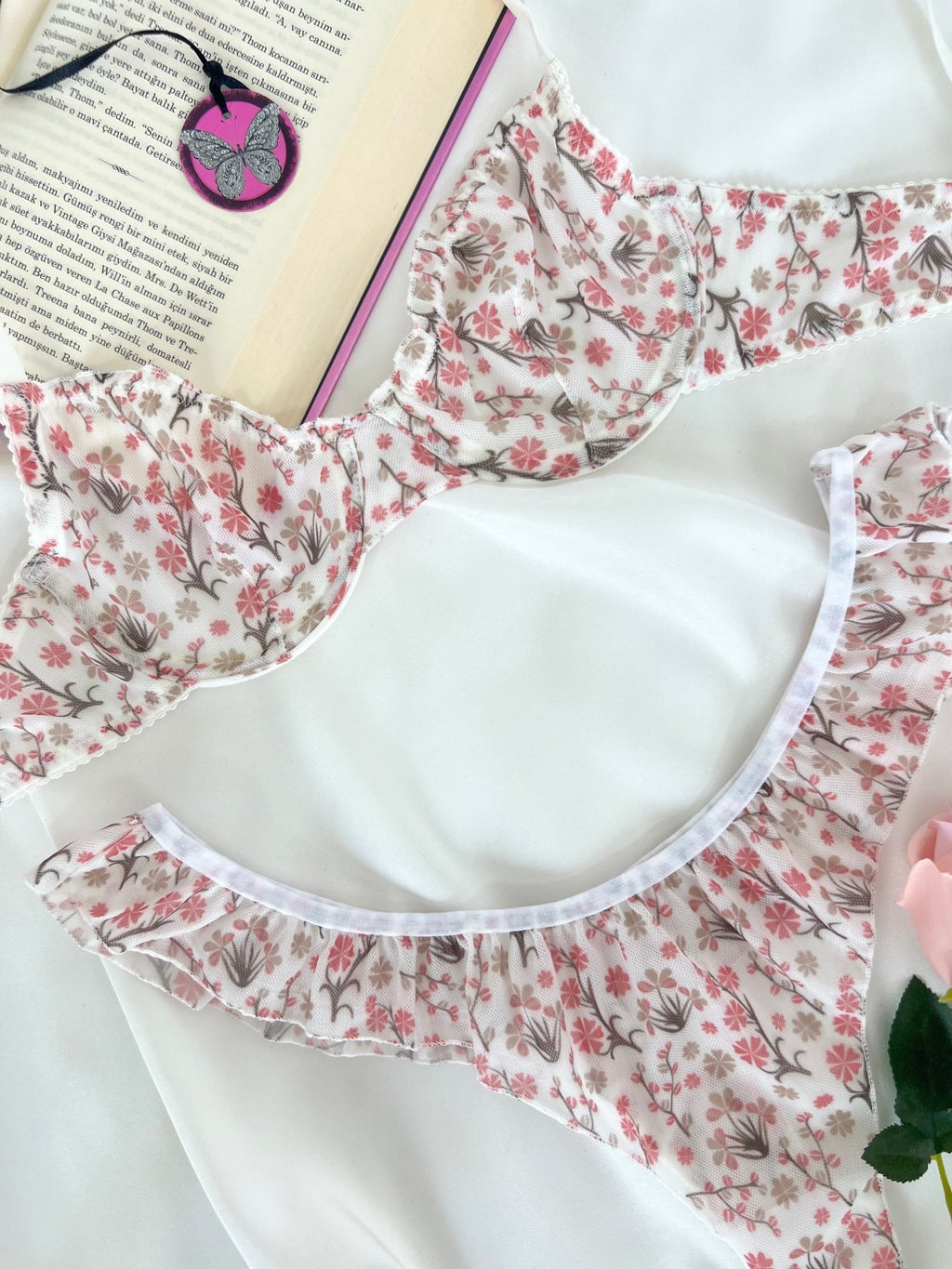 Butterfly Ekru Tül Çiçek Desenli Balenli Kapsız Fırfırlı Bralette Sütyen Tanga İç Çamaşırı Takımı Alt Üst 2 Parça