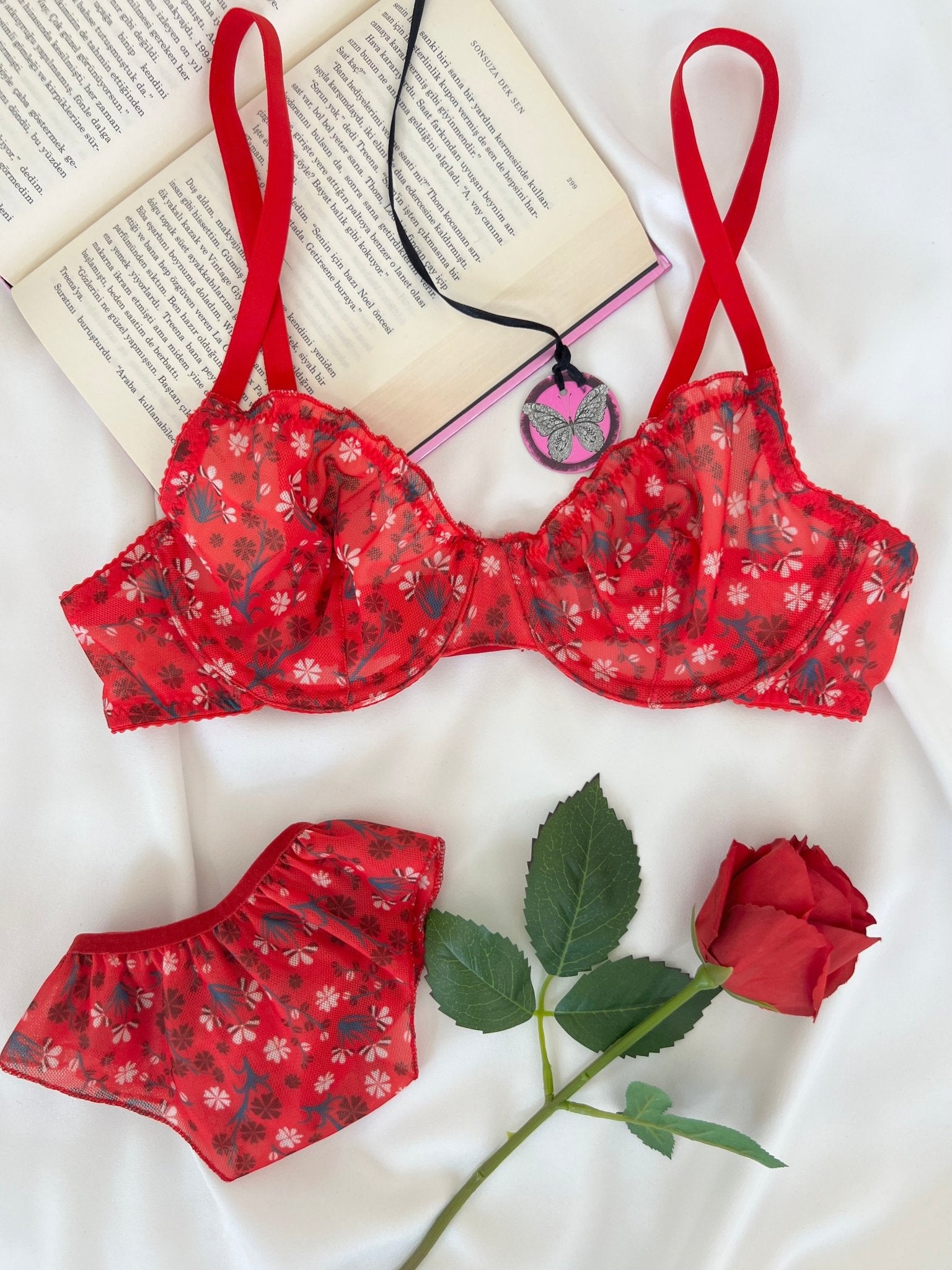 Butterfly Kırmızı Tül Çiçek Desenli Balenli Kapsız Fırfırlı Bralette Sütyen Tanga İç Çamaşırı Takımı Alt Üst 2 Parça