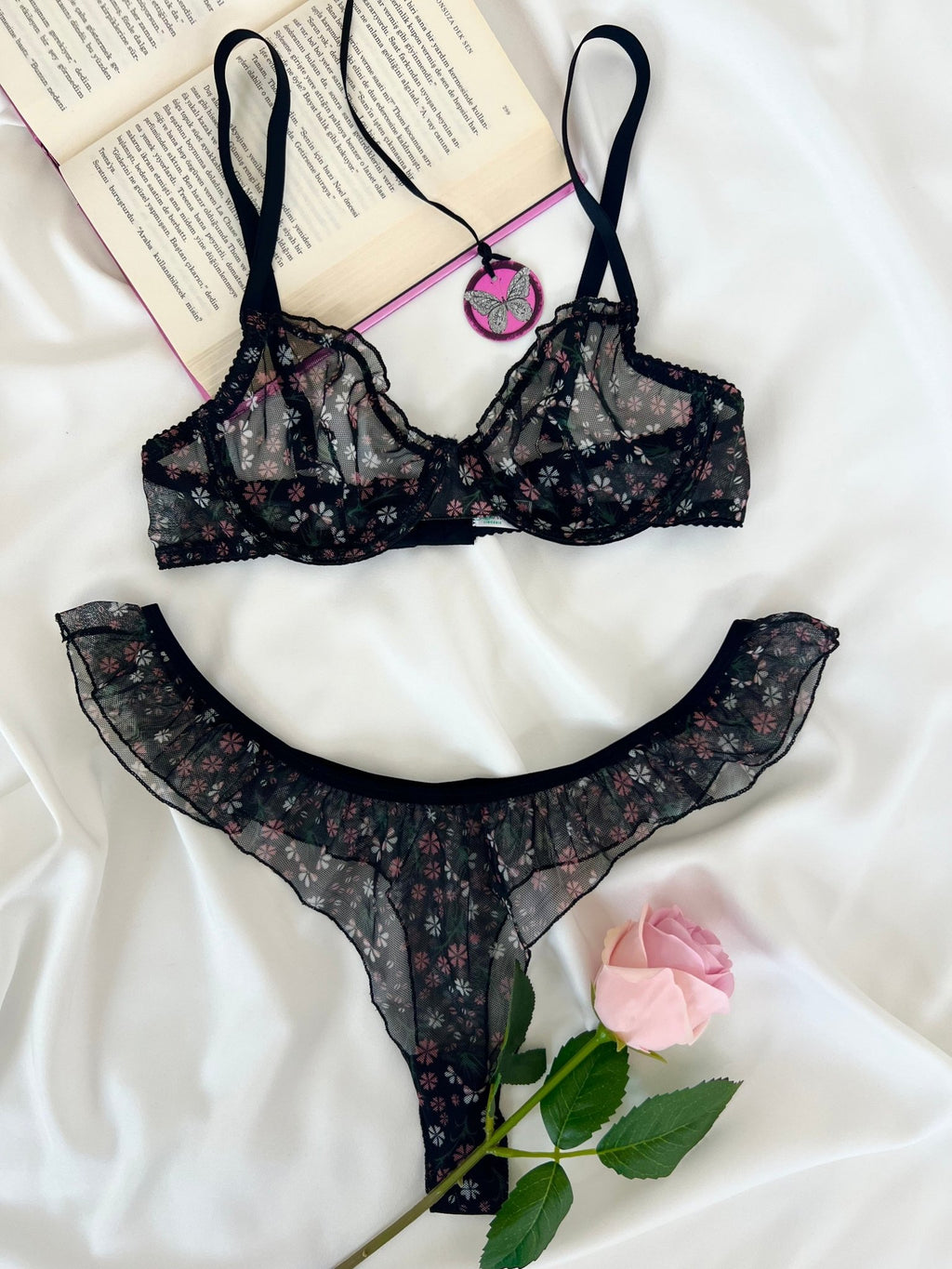 Butterfly Siyah Tül Çiçek Desenli Balenli Kapsız Fırfırlı Bralette Sütyen Tanga İç Çamaşırı Takımı Alt Üst 2 Parça