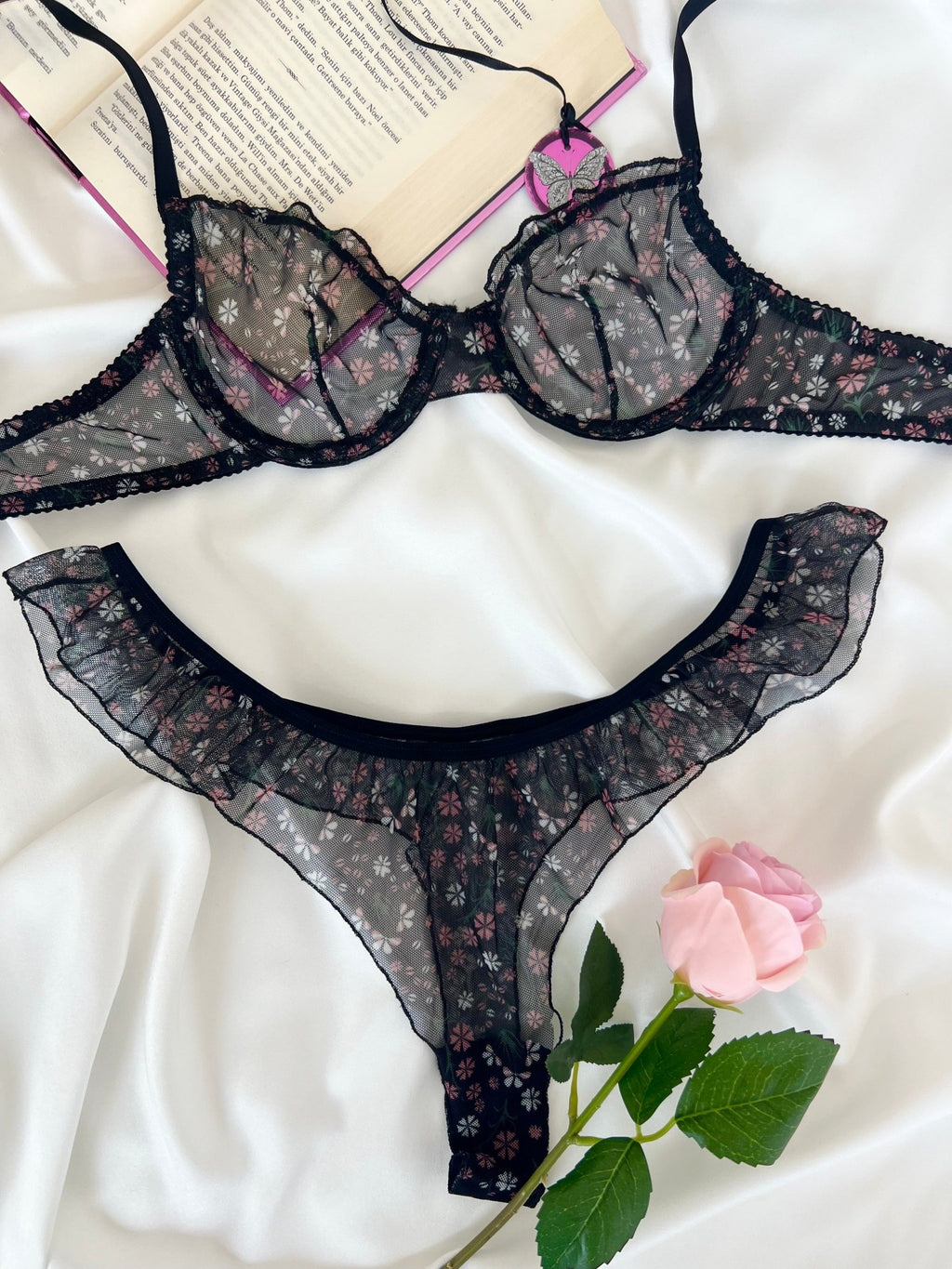 Butterfly Siyah Tül Çiçek Desenli Balenli Kapsız Fırfırlı Bralette Sütyen Tanga İç Çamaşırı Takımı Alt Üst 2 Parça