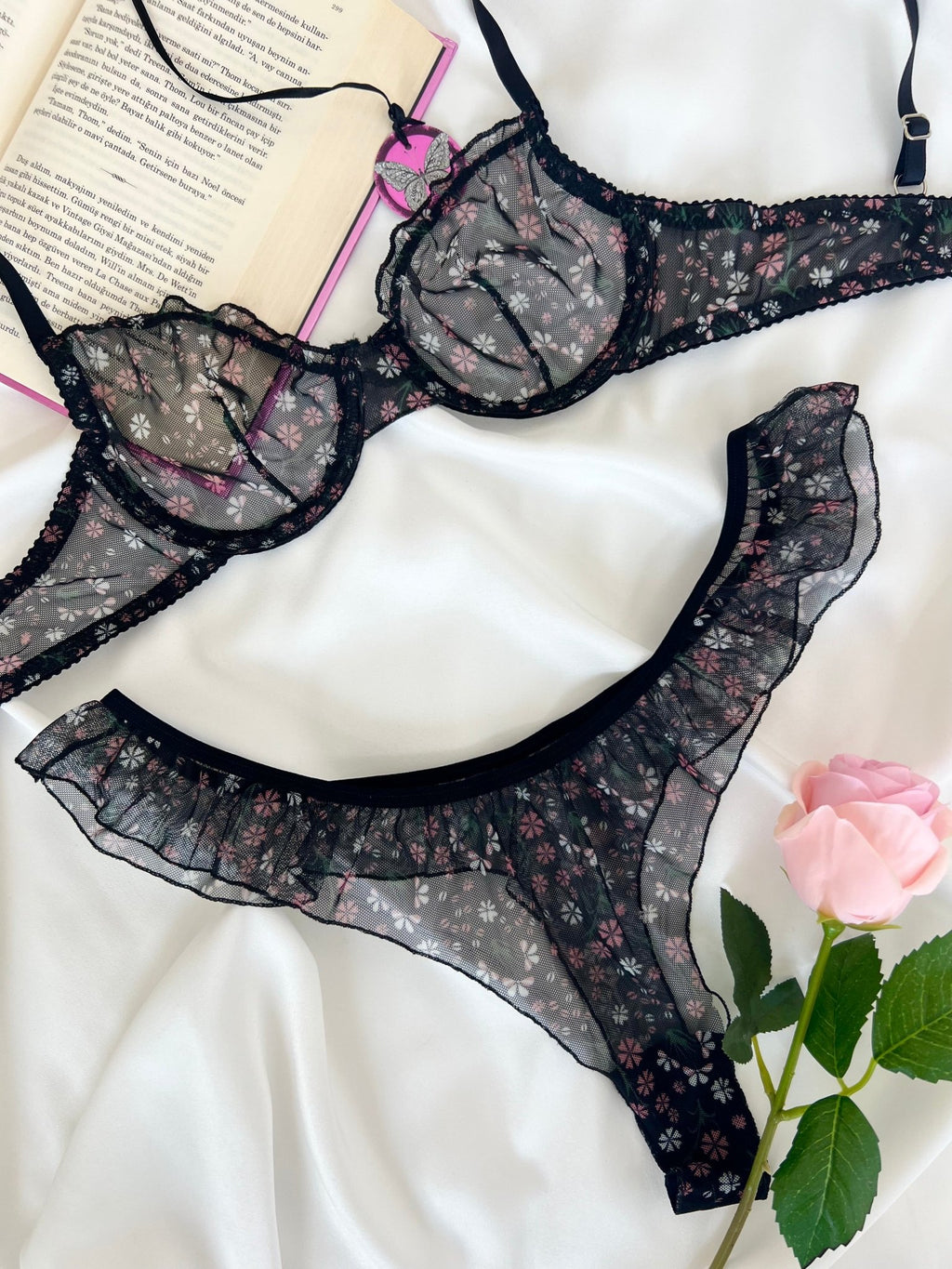 Butterfly Siyah Tül Çiçek Desenli Balenli Kapsız Fırfırlı Bralette Sütyen Tanga İç Çamaşırı Takımı Alt Üst 2 Parça